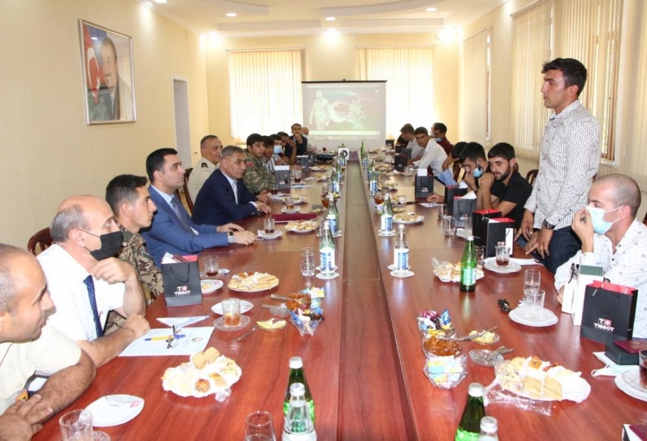 Vətən müharibəsində fərqlənən yevlaxlı qazi və müharibə veteranlarına döyüş medalları təqdim edilib