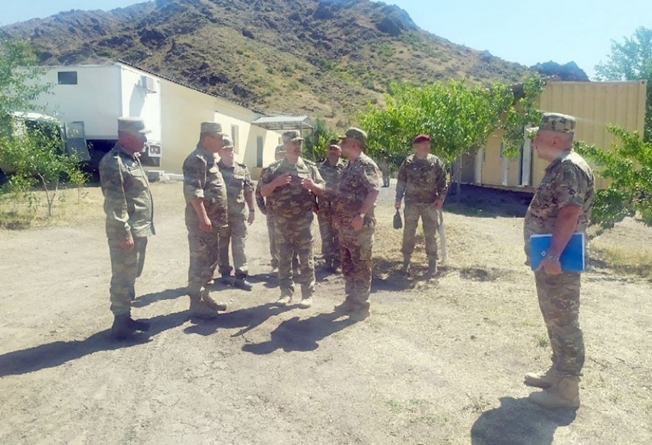 وزير الدفاع يتفقد مؤسستين طبيتين عسكريتين بمحافظتي كلبجار ولاتشين المحررتين من الاحتلال الأرميني