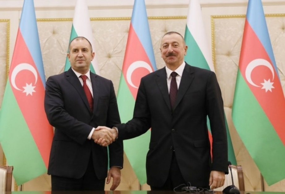Presidente de la República de Bulgaria llamó a su par de Azerbaiyán