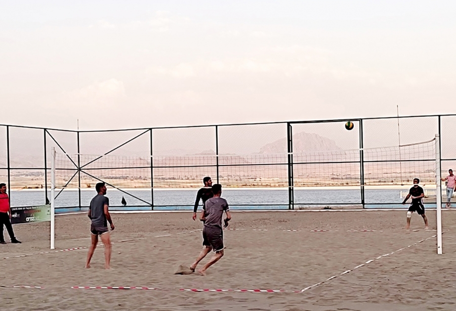 Çimərlik voleybolu üzrə yoldaşlıq görüşünün qalibi “Şərur” komandası olub