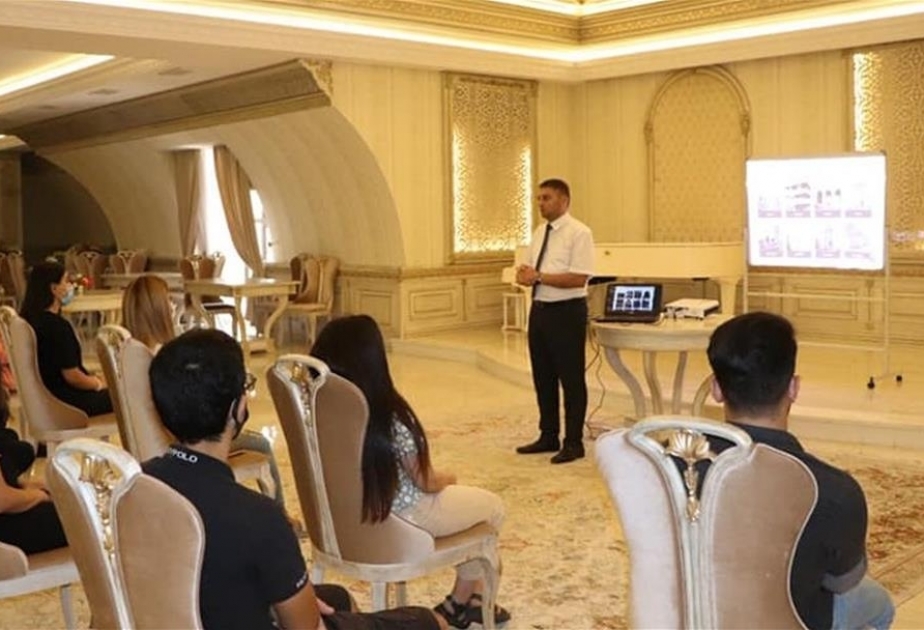 Qarabağda erməni terroruna məruz qalmış tarixi abidələrlə bağlı interaktiv seminar keçirilib