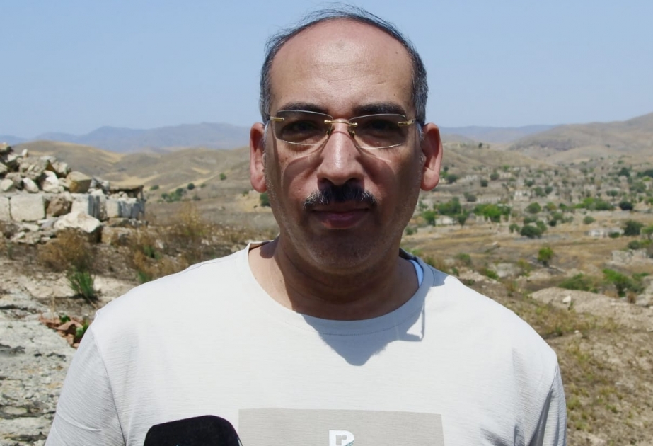 Əl-Şərqavi: Dağıdılmış qəbirlər onu göstərir ki, ermənilərdə insanlıq hissi qalmayıb