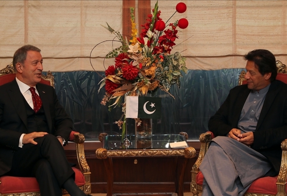 Türkiyə ilə Pakistan arasında regional təhlükəsizlik məsələləri müzakirə olunub