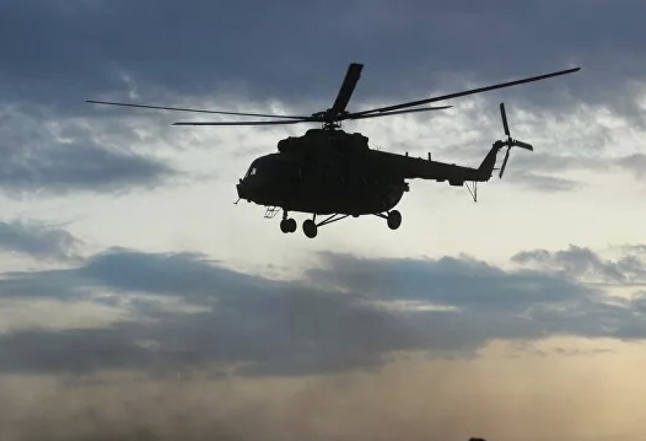 Kamçatkada qəzaya uğrayaraq gölə düşən helikopterdən səkkiz nəfər xilas edilib