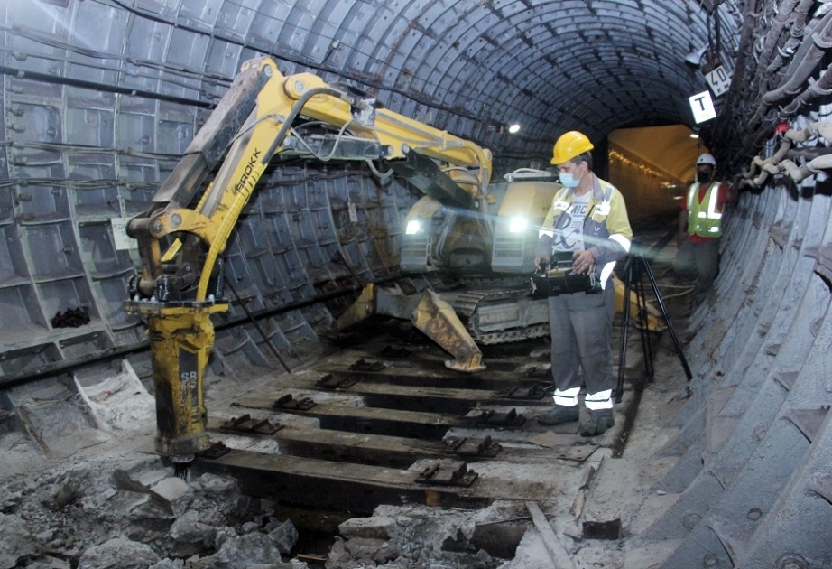 Metropolitenin tunel yollarında ilk dəfə dəmir-beton bloklardan istifadə ediləcək