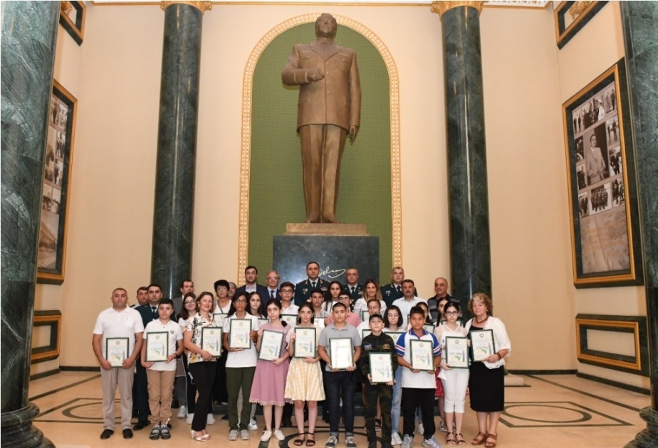 Azərbaycan Sərhəd Mühafizəsinin yaradılmasının 102-ci ildönümü ərəfəsində müxtəlif nominasiyalar üzrə müsabiqələr keçirilib