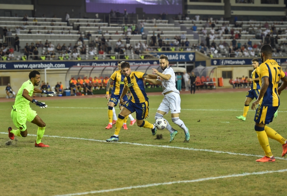"Qarabağ"-AEL oyununun birinci hissəsi başa çatıb