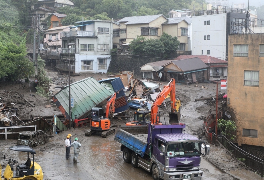 Yaponiyada 3 milyonadək insana təxliyə xəbərdarlığı göndərilib