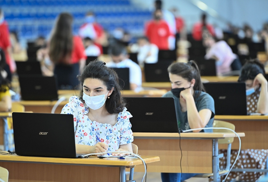 Biologiya, musiqi, ingilis və rus dilləri fənləri üzrə vakansiya seçimi bu gün başa çatır