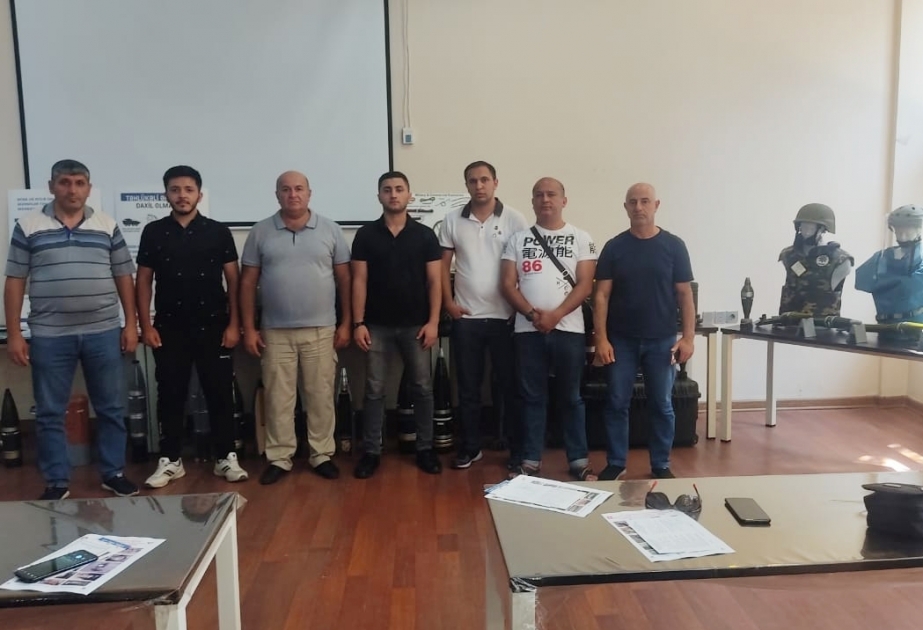 Для группы сотрудников АЗЕРТАДЖ и АзТВ проведено просветительское обучение по минной безопасности