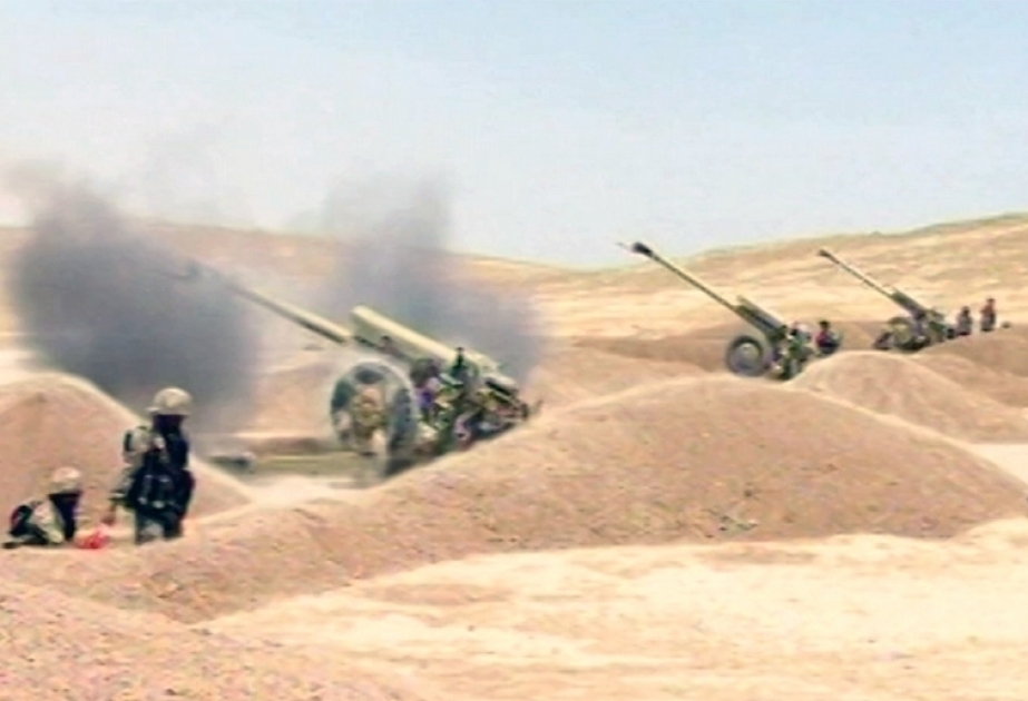 Unidades de Artillería del Ejército de Azerbaiyán realizan ejercicios con fuego real