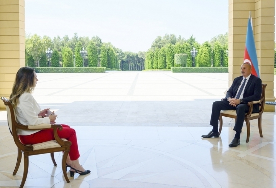 Ilham Aliyev: "El objetivo principal fue la liberación de Karabaj y Zangazur Oriental"