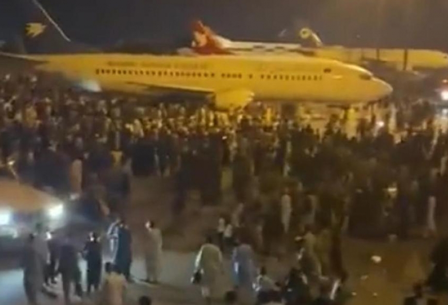 Kabil aeroportu bütün reysləri dayandırıb