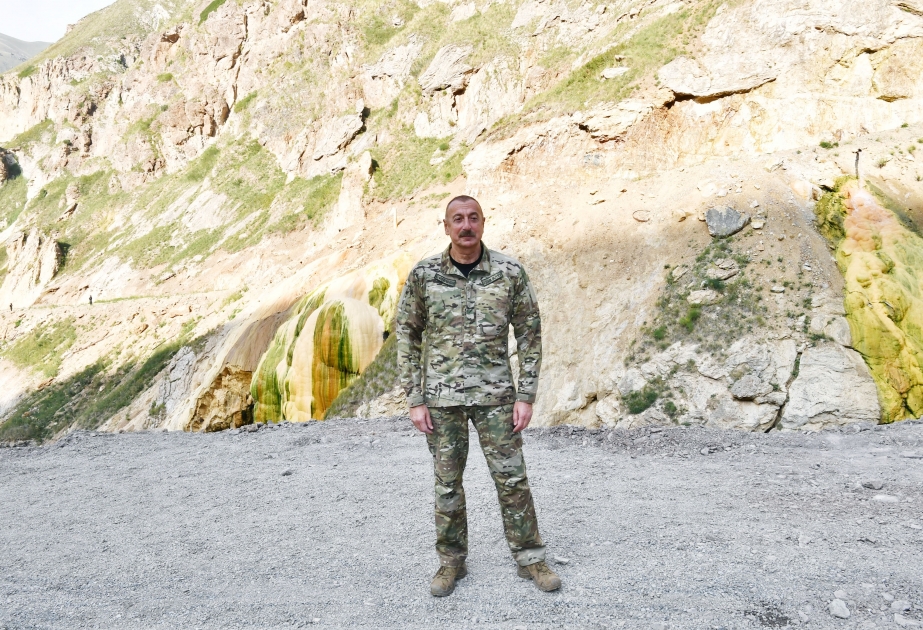 Presidente: “Kocharián, Sargsián, Ohanián huyeron y se escondieron al ver al victorioso ejército azerbaiyano”