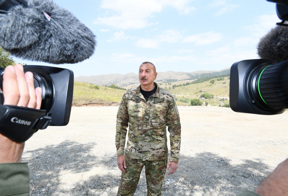 Ilham Aliyev: "Las carreteras son de especial importancia para el desarrollo integral de Zangazur Oriental"