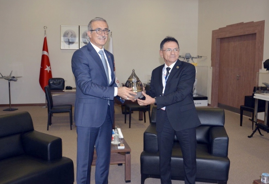 Aserbaidschanischer Minister für Verteidigungsindustrie trifft seinen türkischen Amtskollegen