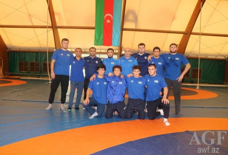 L’équipe d’Azerbaïdjan de lutte termine 4e aux championnats du monde juniors