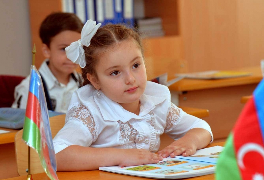Məktəbəhazırlıq qrupları ilə bağlı Alternativ qeydiyyat mərkəzləri fəaliyyət göstərir