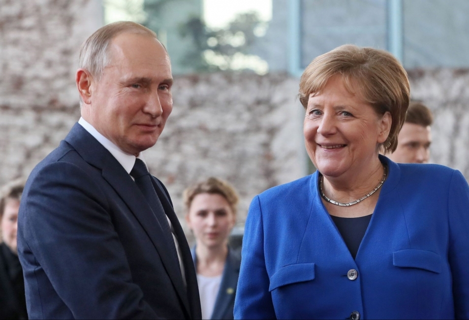 Merkel llega a Moscú para tratar con Putin sobre Afganistán, Ucrania y Bielorrusia