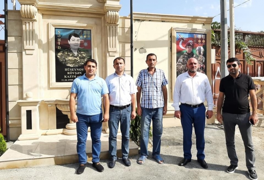 Şəhidlərin doğum günündə onların ailələri ziyarət olunur