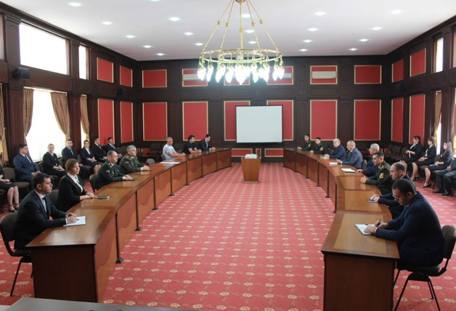 Naxçıvan şəhərində “Füzulinin azad olunmasına görə” medalları təqdim edilib