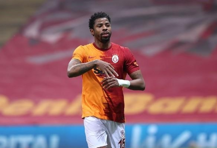 “Qalatasaray” klubu yarımmüdafiəçisi ilə yollarını ayırıb