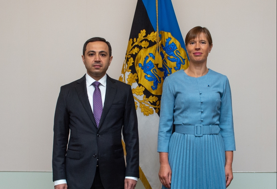 Azərbaycan səfiri etimadnaməsini Estoniyanın prezidentinə təqdim edib