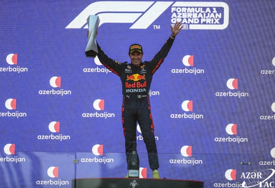 Sergio Perez to stay at Red Bull for 2022 F1 season after Red Bull extend his contract