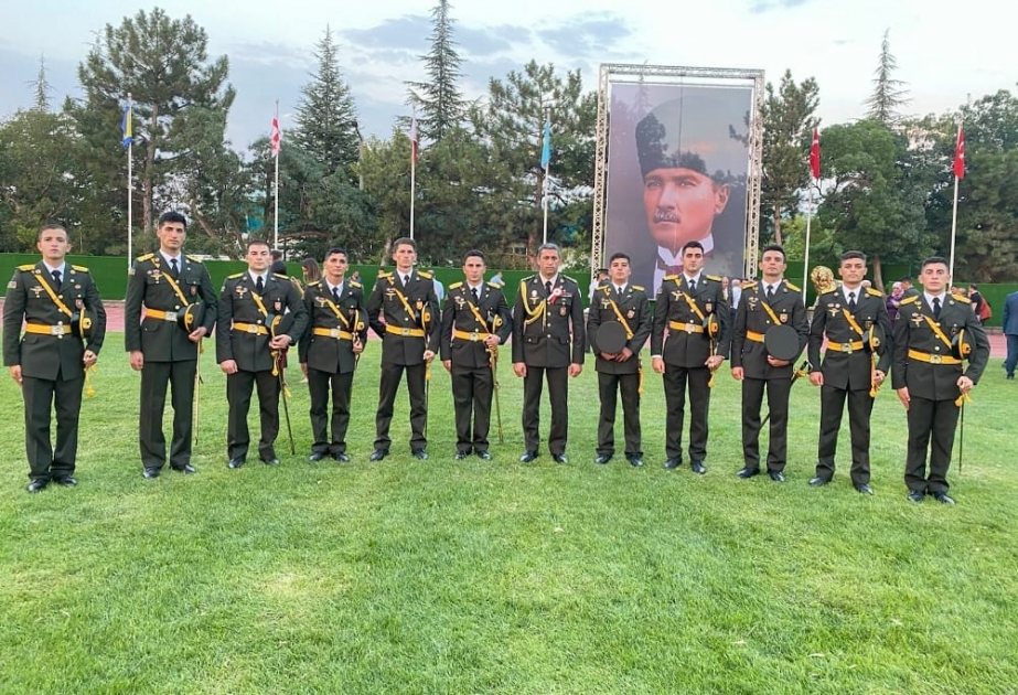 Türkiyə Milli Müdafiə Nazirliyinin Quru Qoşunları Məktəbində buraxılış mərasimi keçirilib