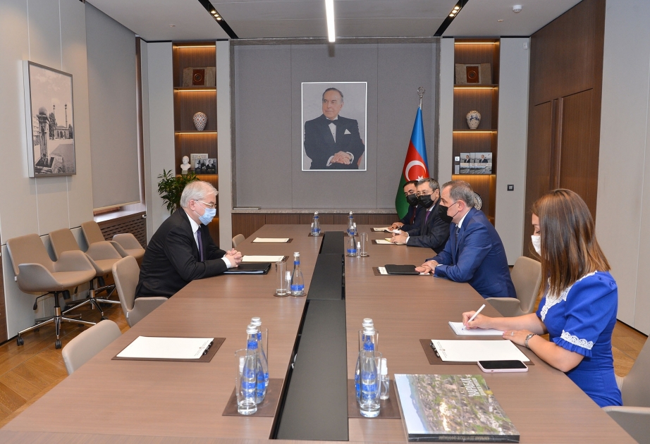 Canciller azerbaiyano se reúne con el nuevo copresidente ruso del Grupo de Minsk de la OSCE
