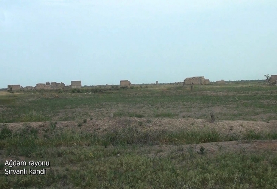 وزارة الدفاع تنشر مقطع فيديو عن قرية شيروانلي المحررة في محافظة أغدام (فيديو)