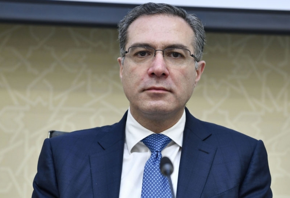 Prezidentin köməkçisi: Oktyabrın 1-dək iki dozadan birini qəbul etmiş şəxslər ictimai iaşə obyektlərinə daxil ola biləcəklər