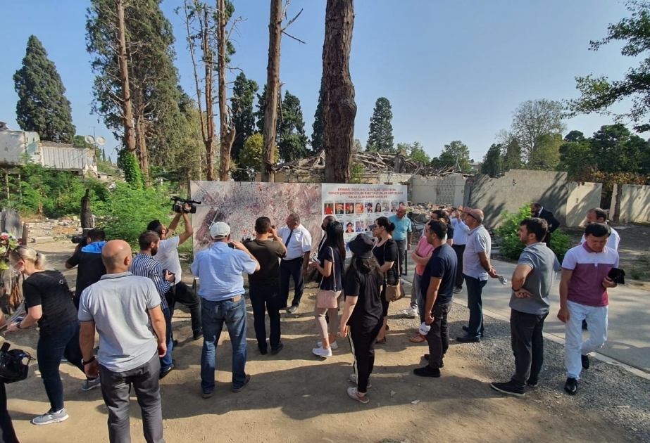 Los representantes de la prensa de los Estados miembros y observadores del Consejo Turco se encuentran en Ganja