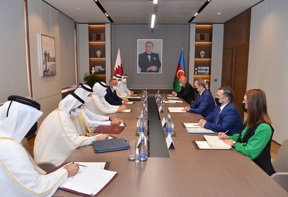 Azerbaijani FM meets with Qatari State Minister