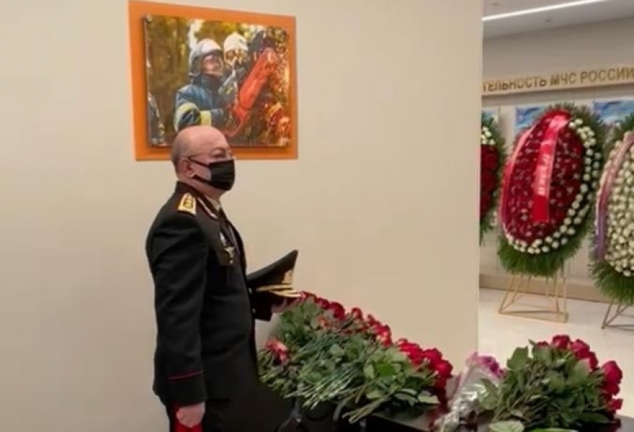 Kamaladdin Heydarov asiste a la ceremonia de despedida de Yevgeniy Zinichev