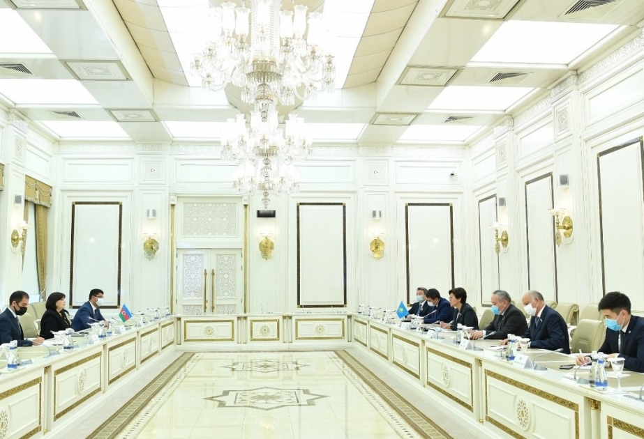 Обсуждены отношения между парламентами Азербайджана и Казахстана
