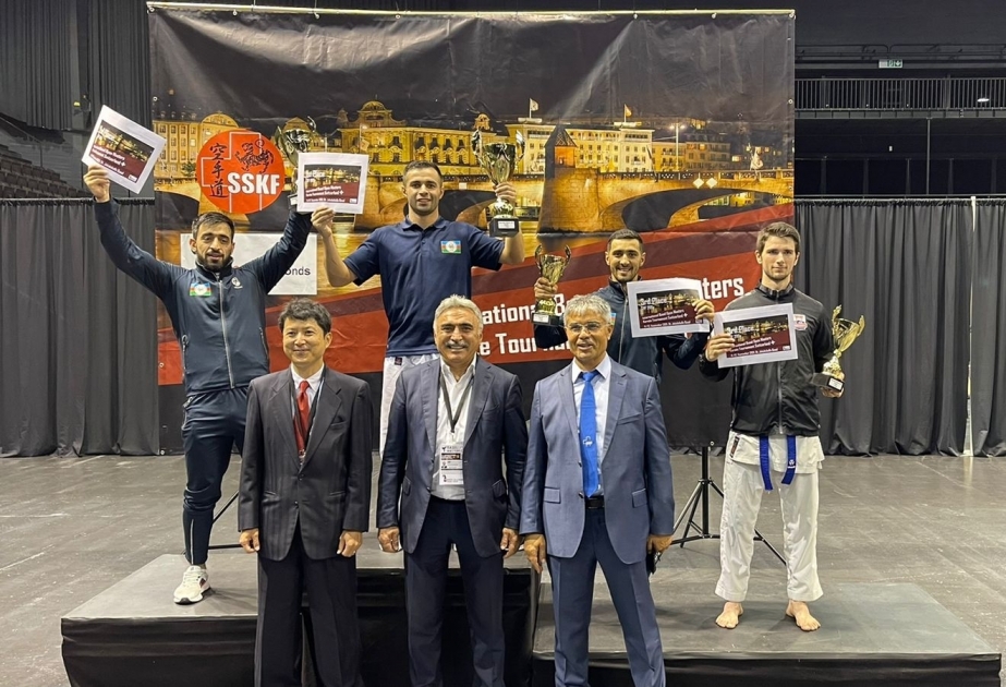 Азербайджанские каратисты завоевали 11 медалей на турнире XI International Basel Open Masters