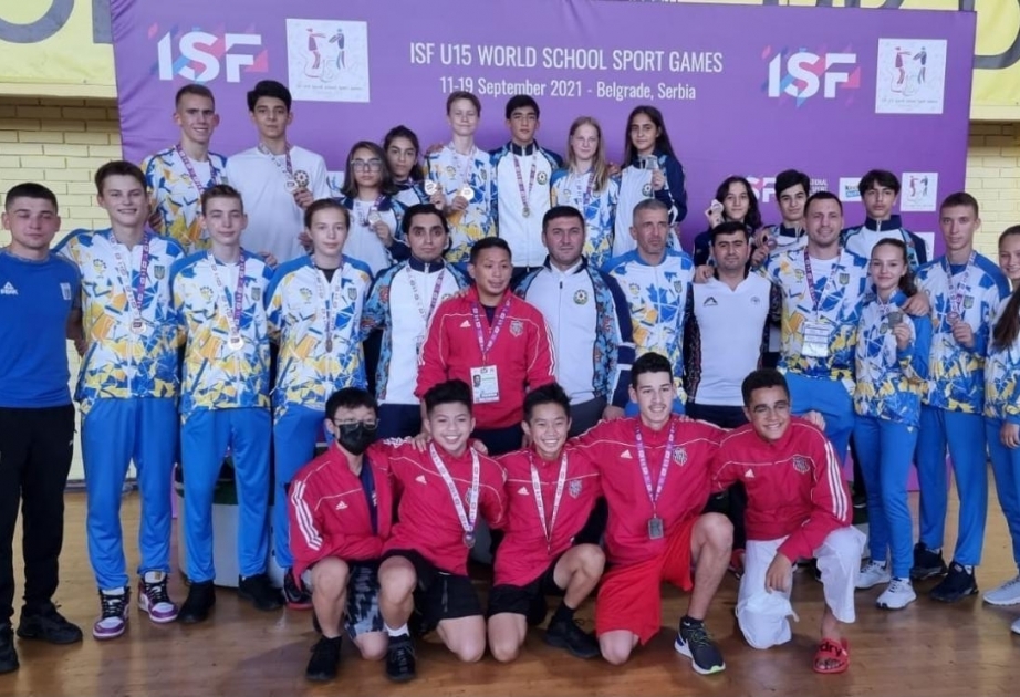 Escolares azerbaiyanos ganaron medallas en Belgrado