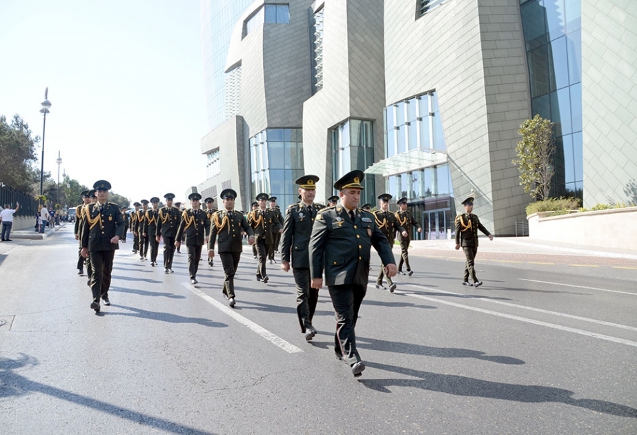 Bakının işğaldan azad olunmasının 103 illiyi münasibətilə Azərbaycan Ordusunda silsilə tədbirlər keçirilib