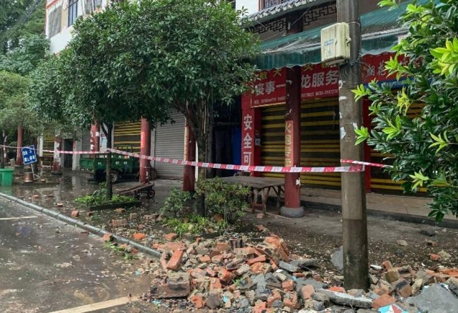 Tres muertos y 60 heridos en un terremoto de Sichuan