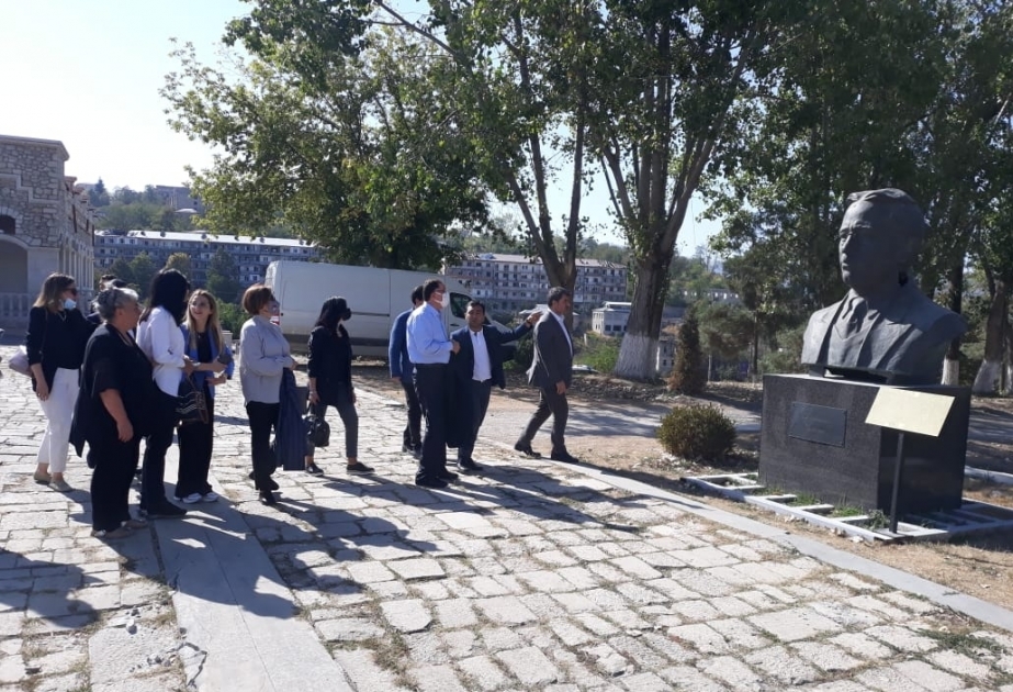 La delegación de la Asociación de Defensores del Pueblo de los Estados miembros de la OCI ha iniciado su visita a Shusha