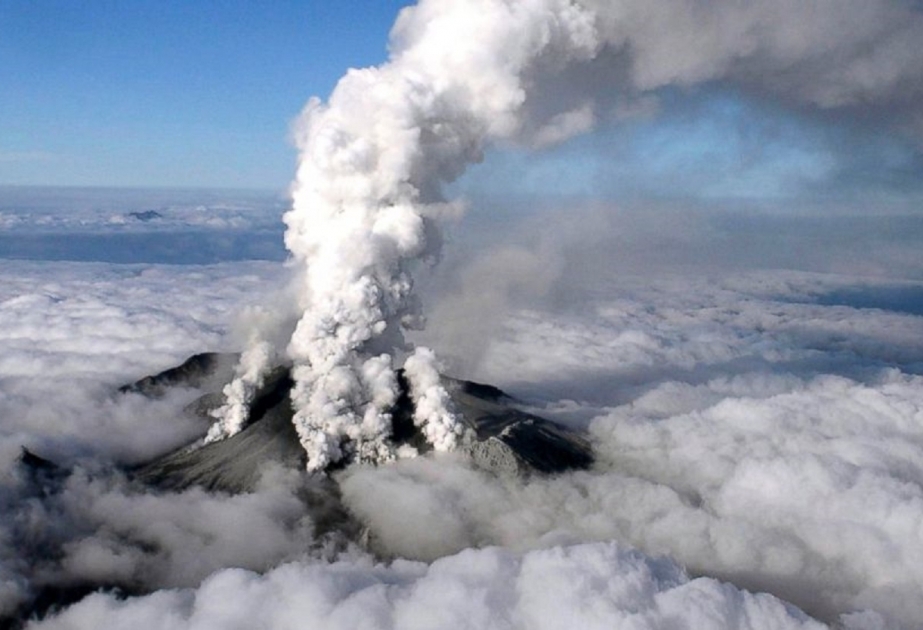 Southwestern Japan volcano erupts, alert level raised