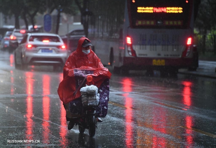 В Китае объявлено «синее» предупреждение в связи с ливнями