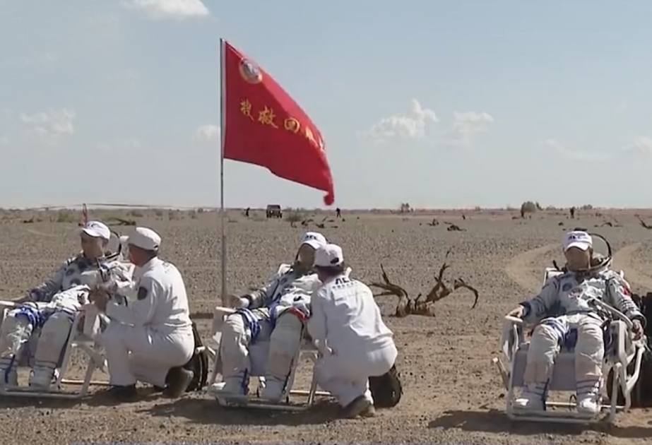Retour des astronautes de Shenzhou-12 sur Terre