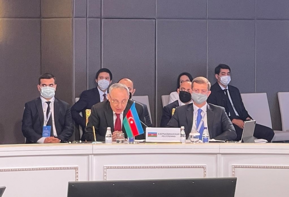Una delegación encabezada por el fiscal general de Azerbaiyán parte hacia Kazajistán