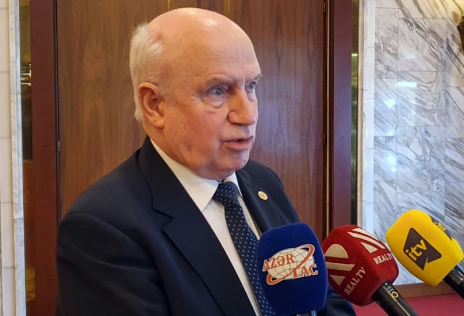 С.Лебедев: Азербайджан играет активную роль в рамках СНГ