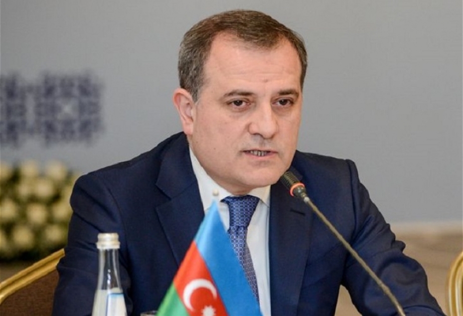 Canciller azerbaiyano se reúne con los representantes permanentes ante la ONU de los Estados miembros del MNOAL