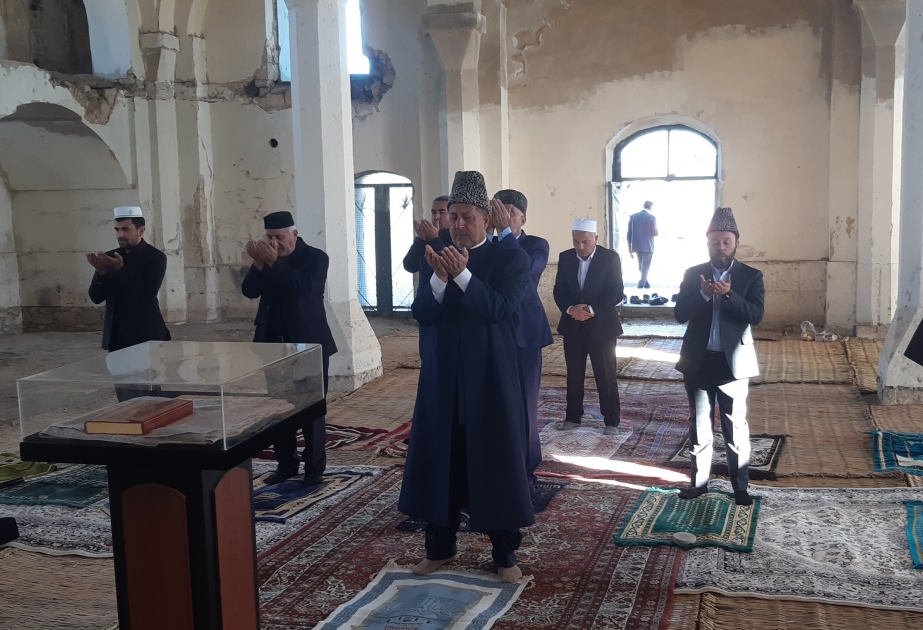 احياء ذكرى شهداء الوطن الغالي في مسجد الجمعة في أغدام المحررة