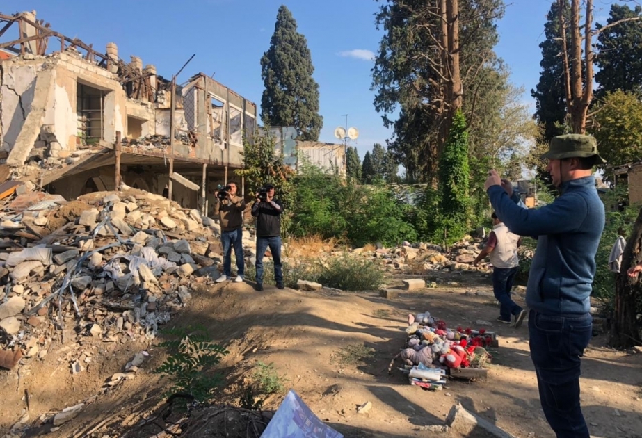 Los periodistas ucranianos visitan Ganja