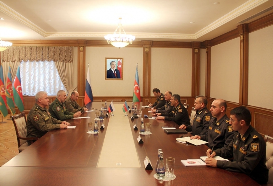 Министр обороны встретился с новым командующим российскими миротворческими силами